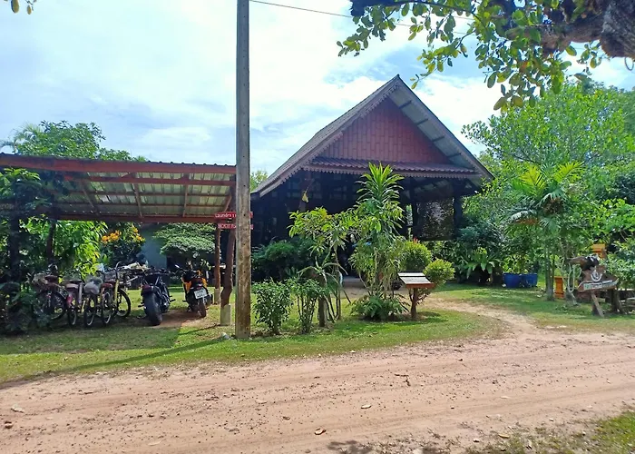 Friendly Koh Jum